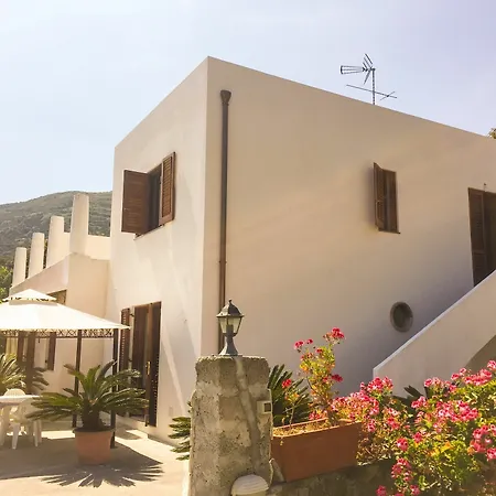 Casa Papiro 리파리