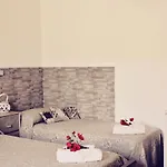Casa Papiro 4*