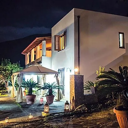 Casa Papiro Bed & Breakfast 4*