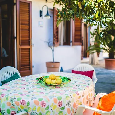 Casa Papiro Bed & Breakfast