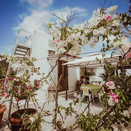 Casa Papiro ליפארי